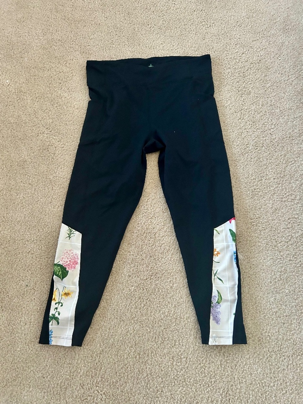 Tuckernuck Tnuck Sport High Rise Compression Leggings Sz XL Black/Floral